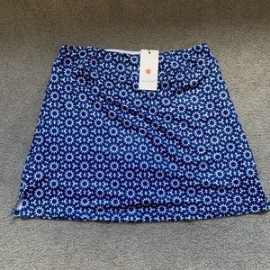 stretchy geometric athletic skirt